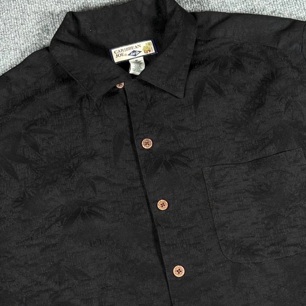 Caribbean Joe Black Short Sleeve Shirt M Wooden Button Tropical Print‎ Resort